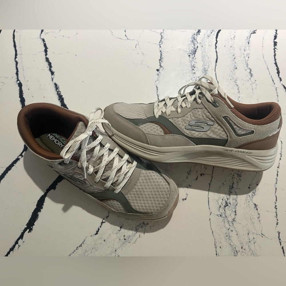 Not available til April

Skechers Men's Beige, tan and grey Athletic Shoes